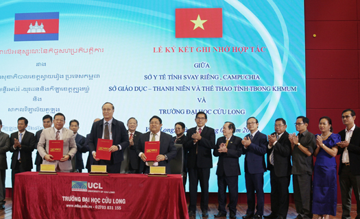 Trường Đại học Cửu Long tăng cường mối quan hệ hợp tác với Vương quốc Campuchia